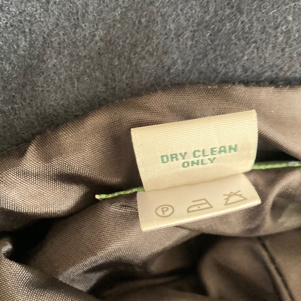 NWT Isabel Garreton 100% Wool Dark Blue Bucket Hat - Picture 9 of 9